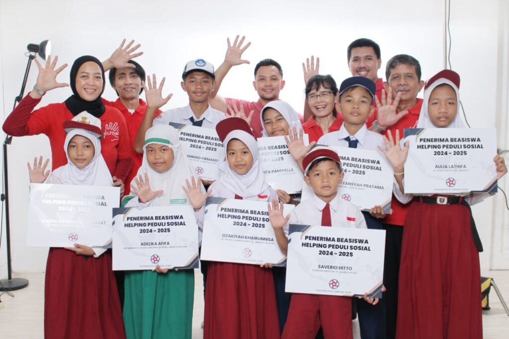 Penyampaian Beasiswa HELPING 2024